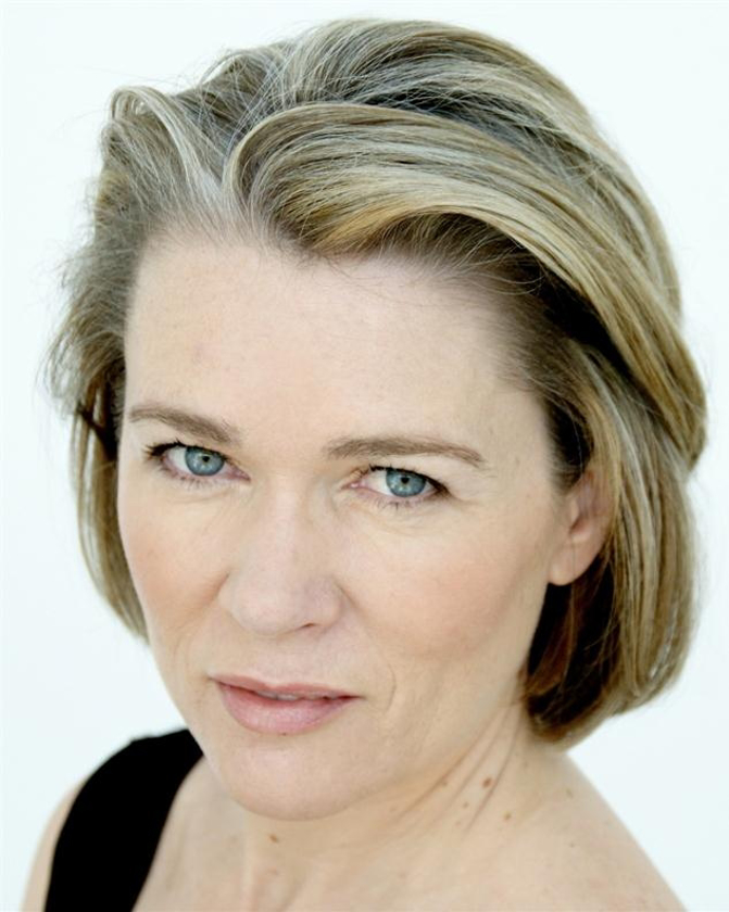 Ingrid Leary