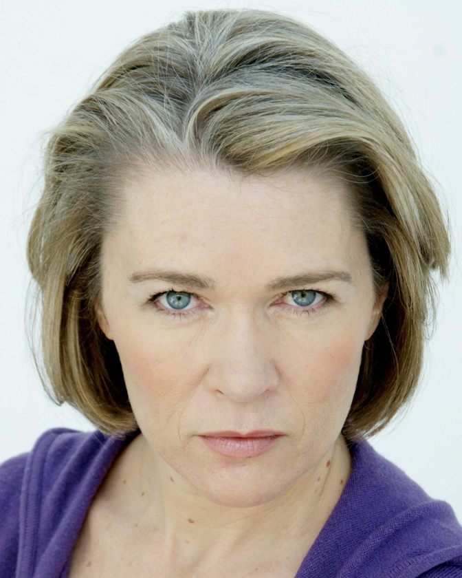 Ingrid Leary