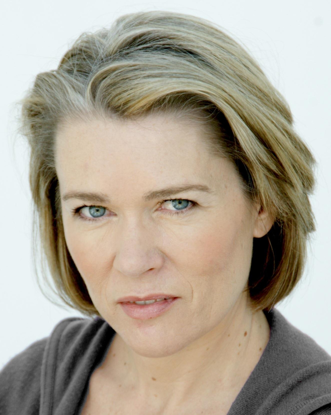 Ingrid Leary